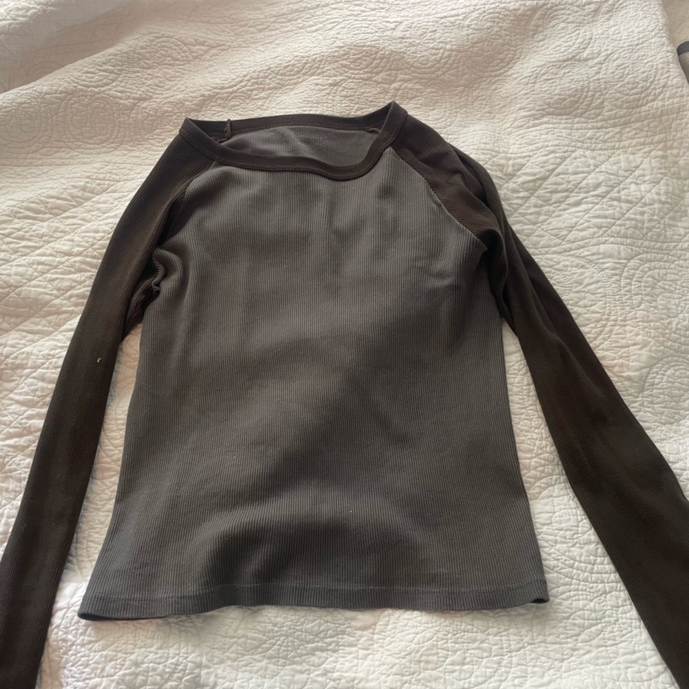Brandy melville long sleeve